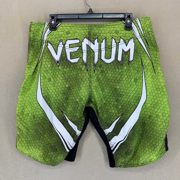 Venum MMA Fight Shorts Men's 34 Green Snake Skin Graphic Athletic Training - Picture 8 of 11